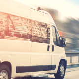 telefone de empresa de van com motorista de excursão Campinho